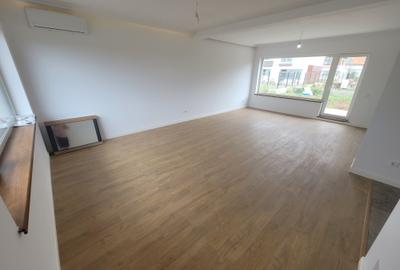 Proprietar - Single 4 camere, 340 mp, curte compacta, autobuz - metrou - 6
