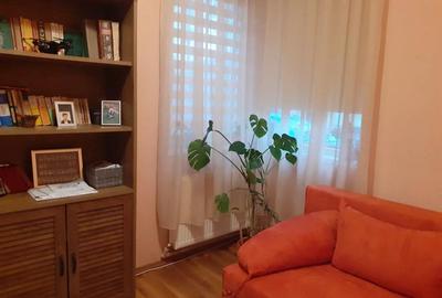 Vanzare Casa din caramida, supr. totala este de 387.mp., supr. const.121mp., str. Garii cu M. Bravu - 20