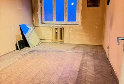 Apartament cu 3 camere decomandat în Titan - 13