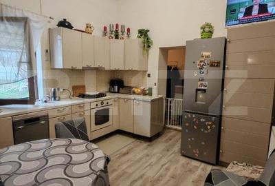 Apartament cu 3 camere, curte comuna de 284 mp, locatie excelenta, Gruia - 5