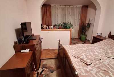 Apartament cu 3 camere decomandat în Țiglina 2 - 3