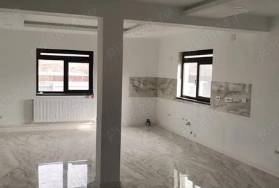 Casă cu Teren 1046 Mp în Lanurile - 2