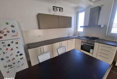 Apartament cu 2 camere semidecomandat în Intim
