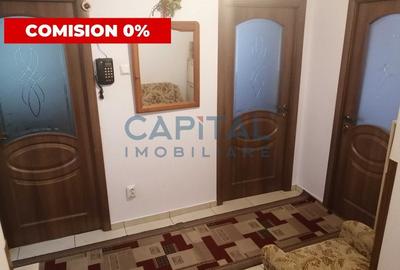 Apartament cu 4 camere semidecomandat, mobilat în Central
