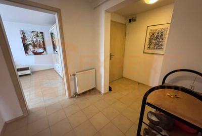 Oportunitate! Apartament 3 camere de vanzare, in Zona Centrala - 8