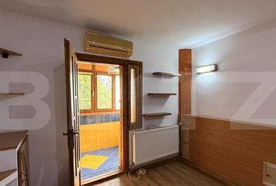 Apartament cu 3 camere semidecomandat în 1 Mai - 2
