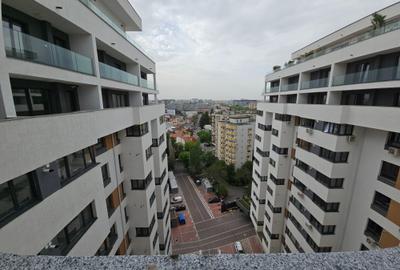 Apartament cu 3 camere decomandat în 13 Septembrie - 22