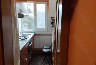 Apartament cu 3 camere semidecomandat în Cetății - 3