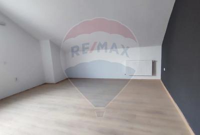 De inchiriat spatiu comercial la strada principala - 5