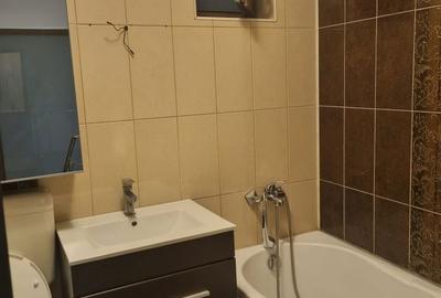 Casă cu 3 camere cu Teren 50 Mp în Central - 3