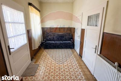 Casă cu 3 camere cu Teren 617 Mp în Central - 10