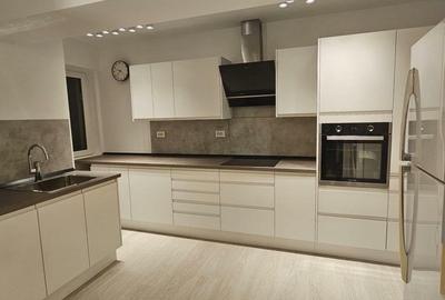 Apartament cu 4 camere decomandat, mobilat în Decebal - 2