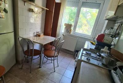 Apart. 4 camere Hipodrom etaj 1 - 3