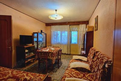 Apartament cu 2 camere decomandat în Teilor - 3