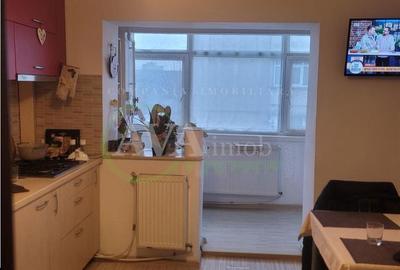 Apartament cu 3 camere decomandat în Central - 1