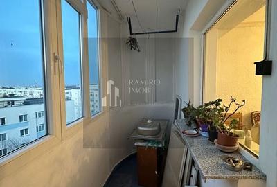 Apartament cu 3 camere decomandat în Apărătorii Patriei - 12