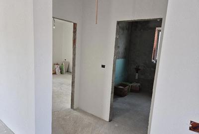 Casă cu Teren 550 Mp în Sânleani - 2