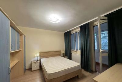 UNIVERSITATE, AP 2 CAM MOBILAT SI UTILAT MODERN - 1