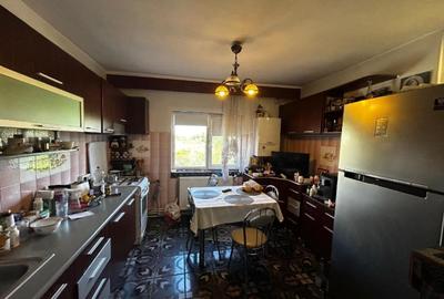 Apartament cu 3 camere decomandat în Tomis Nord - 2