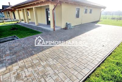 Casă individuală cu 4 camere cu Canalizare în Sângeorgiu de Mureș - 1