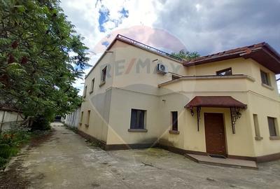 Casa / Vila cu 21 camere de vanzare in zona Alexandriei - 12