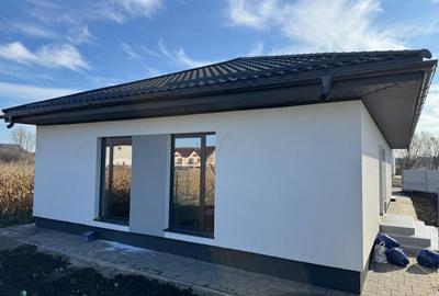 Casa noua, regim parter, mini cartier rezidential in Stupini - 12