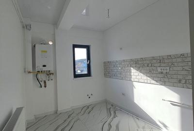 Garsonieră decomandată în Bucium - 2