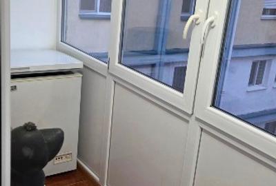 Apartament cu 3 camere semidecomandat în Central - 6