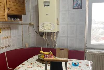Apartament cu 3 camere decomandat în 2 Moldoveni - 4