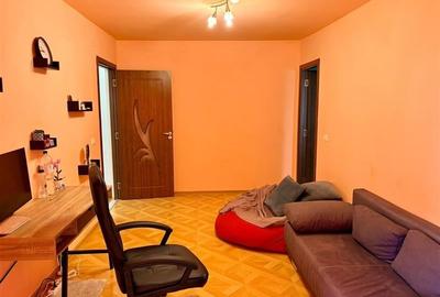 Apartament 2 camere semidecomandat etaj 4 Zona Girocului - 2