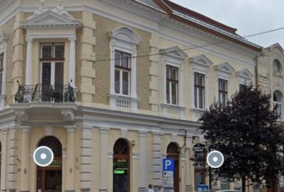 Apartament cu 4 camere în Central - 2