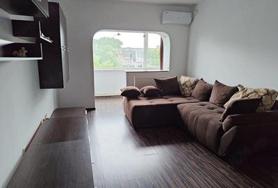 Apartament cu 3 camere decomandat în Dacia - 3