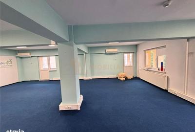 Spațiu comercial, de 202 mp, în Central - 3