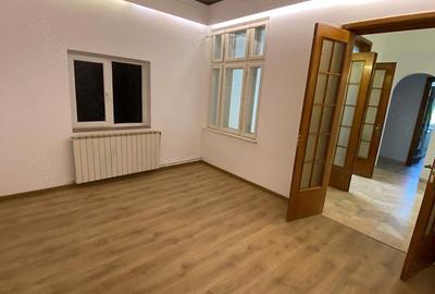 Casă cu 6 camere cu Teren 400 Mp în Floreasca - 9