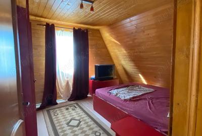 Casă cu 4 camere în Bobota - 1