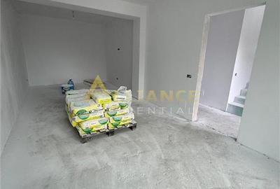 Duplex cu 4 camere cu Canalizare în Central - 2