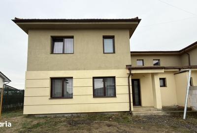 Casă cu 4 camere în Central - 8