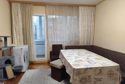 Apartament cu 3 camere semidecomandat, mobilat în Astra - 1