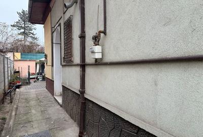 Casă cu 2 camere în 1 Mai - 8