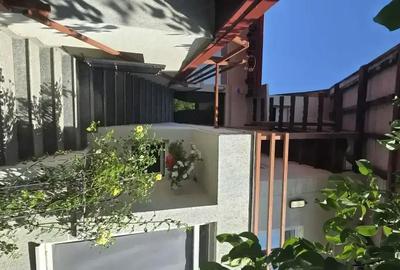 Apartament cu 4 camere decomandat în Central - 1