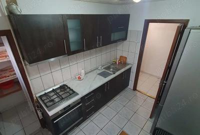 Apartament 3 camere de inchiriat decomandat, etaj 4 4 - 5