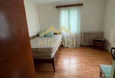 Casă cu 7 camere cu Canalizare în Central - 12