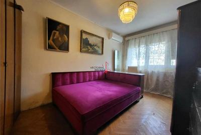 Apartament cu 4 camere decomandat în Titan - 9