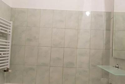 Garsonieră decomandată în Central - 2