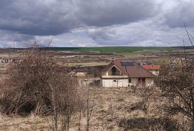 Teren de 493 mp, în Central - 3