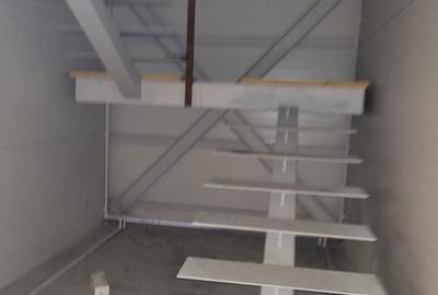 Spațiu comercial, de 300 mp, în Central - 3
