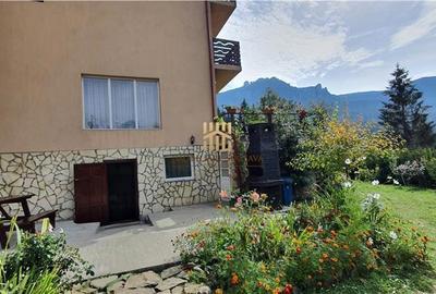 Casă cu 10 camere cu Teren 700 Mp în Durău - 2