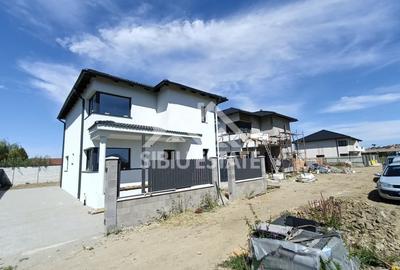 Casa individuala de vanzare - Cristian, zona linistita - 7