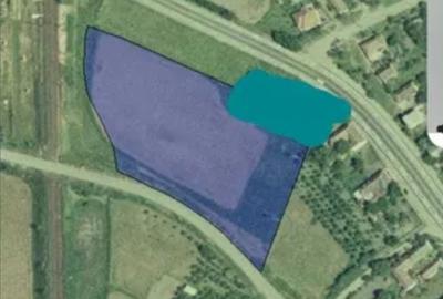 Vand Casa cu 2151 m2 in Paulis - 1