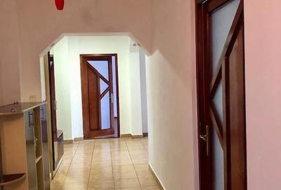 Apartament cu 3 camere decomandat în Central - 4